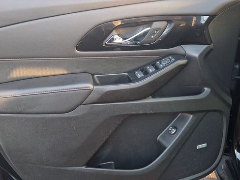 Used 2023 Chevrolet Traverse RS w/ LPO, Floor Liner Package AWD/4WD image 12