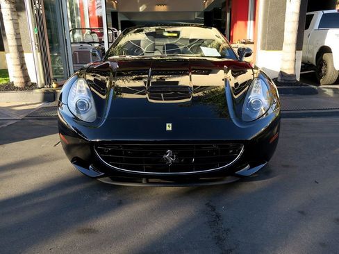 Used 2013 Ferrari California image 44