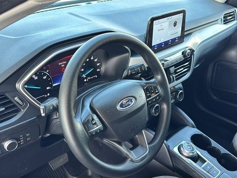 Certified 2022 Ford Escape SE image 21