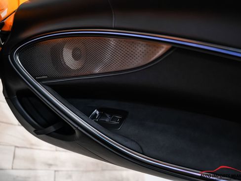 Used 2023 McLaren Artura RWD image 49