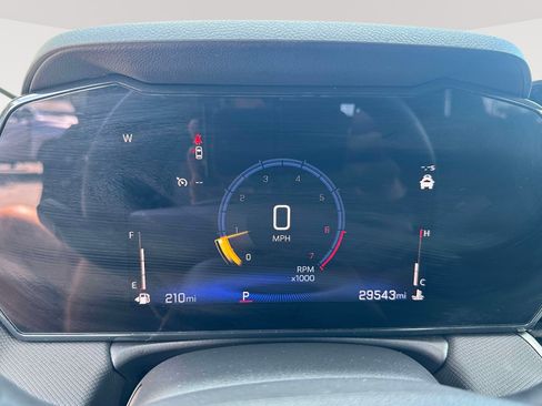 Used 2024 Chevrolet TrailBlazer LT w/ LT Cold Weather Package FWD image 18