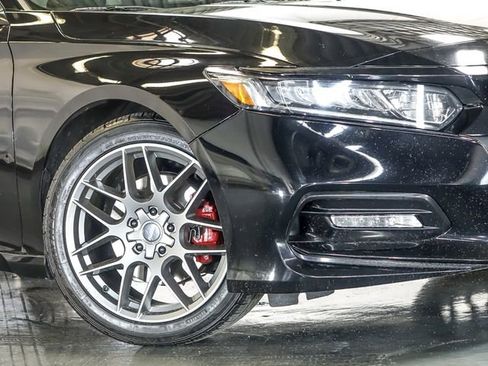 Used 2018 Honda Accord Sport image 4