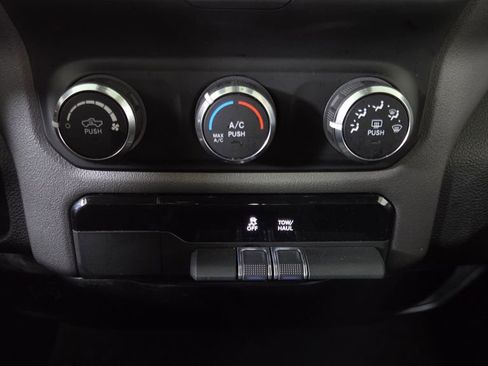 Used 2020 RAM 1500 Big Horn image 22