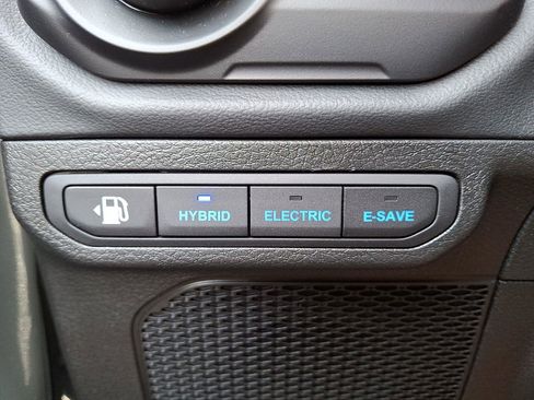 Used 2024 Jeep Wrangler Unlimited Rubicon 4xe w/ Technology Group image 28