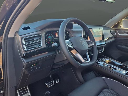 New 2026 Volkswagen Atlas SEL Premium R-Line image 12