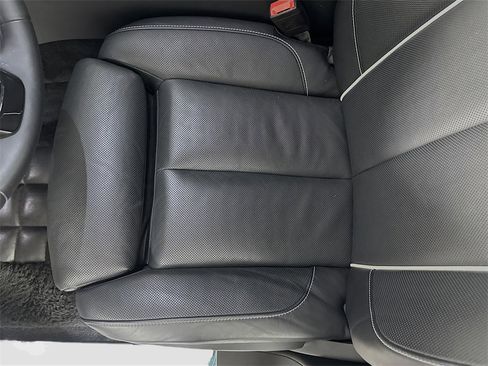 Used 2024 Rolls-Royce Cullinan image 20