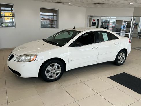 Used 2008 Pontiac G6 Value Leader FWD image 3