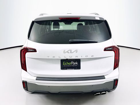 Used 2025 Kia Telluride S FWD image 7