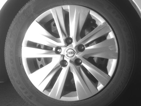 Used 2025 Nissan Sentra S FWD image 13