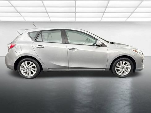 Used 2013 MAZDA MAZDA3 i Grand Touring w/ Tech Pkg image 6