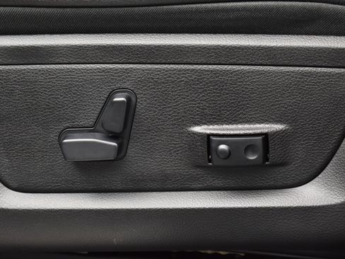 Used 2020 RAM 3500 Limited image 9