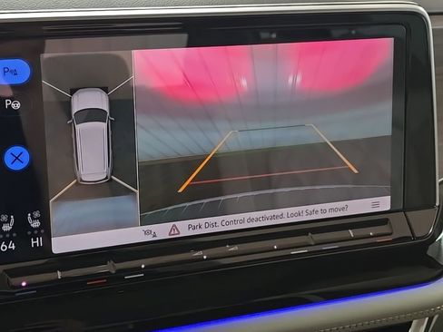 Used 2024 Volkswagen Atlas SEL Premium R-Line image 24