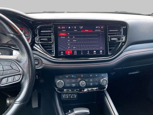 Used 2024 Dodge Durango GT RWD image 7