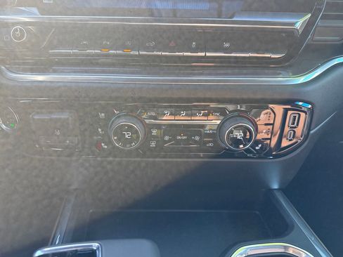 Used 2024 Chevrolet Silverado 1500 High Country w/ High Country Premium Package image 23