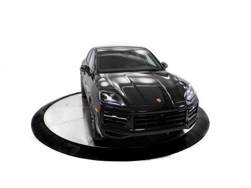 New 2026 Porsche Cayenne Coupe AWD/4WD image 22