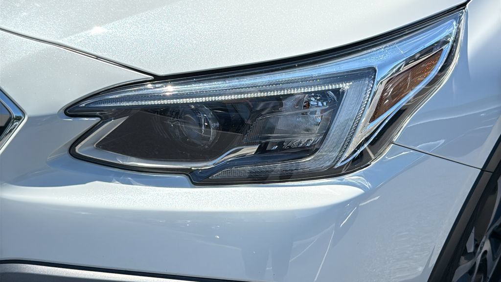 Certified 2021 Subaru Outback Limited AWD/4WD image 7