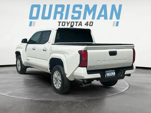 Certified 2024 Toyota Tacoma SR5 AWD/4WD image 6