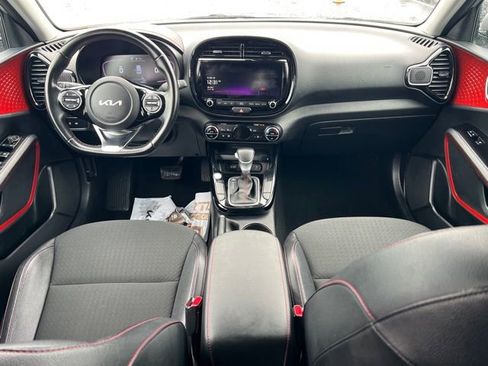 Certified 2023 Kia Soul GT-Line FWD image 10