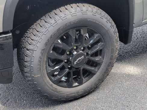 New 2026 Chevrolet Silverado 2500 Custom AWD/4WD image 11