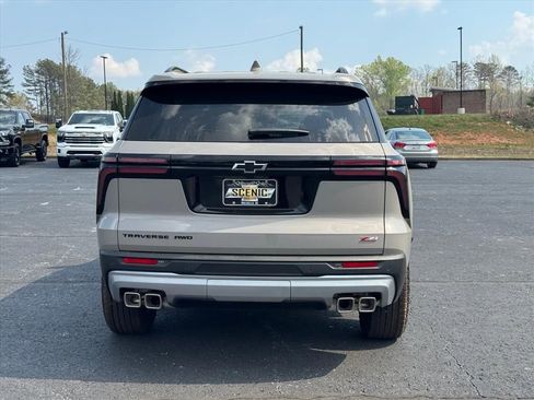 New 2026 Chevrolet Traverse Z71 AWD/4WD image 4