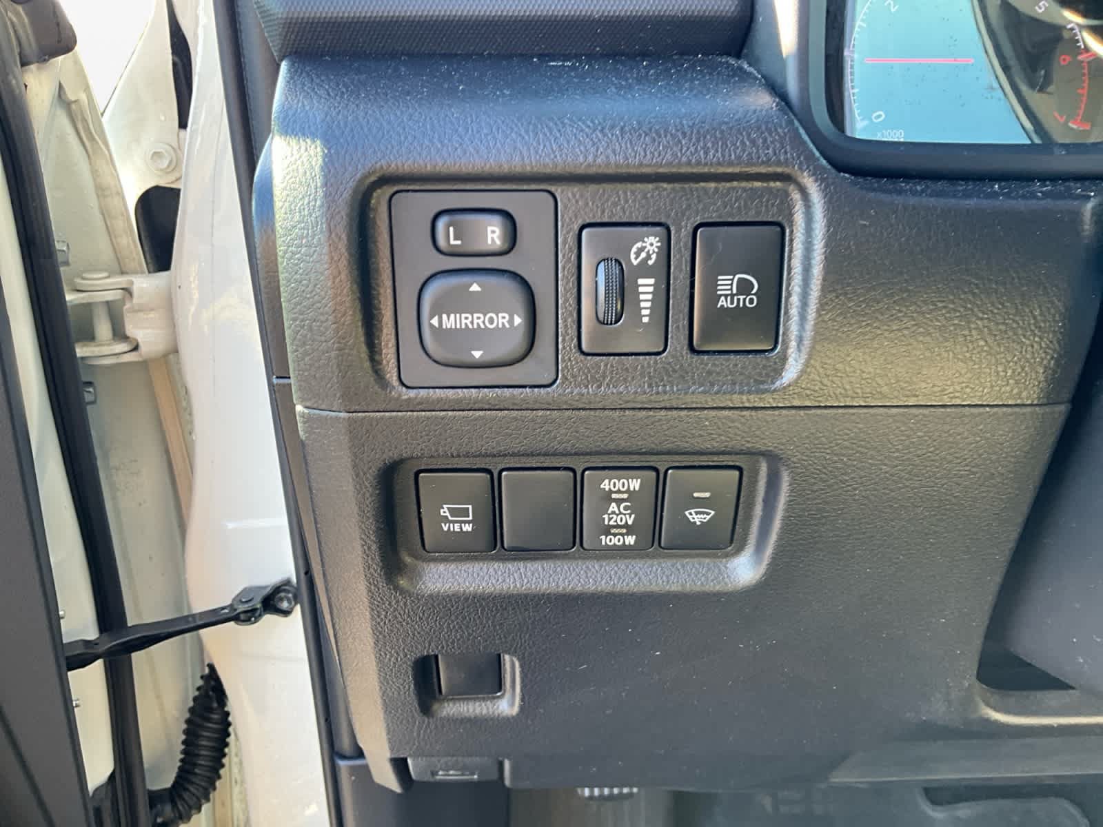 Used 2023 Toyota 4Runner SR5 Premium w/ Moonroof Package AWD/4WD image 19