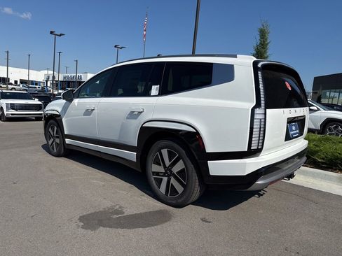 New 2026 Hyundai Ioniq 9 SEL image 5