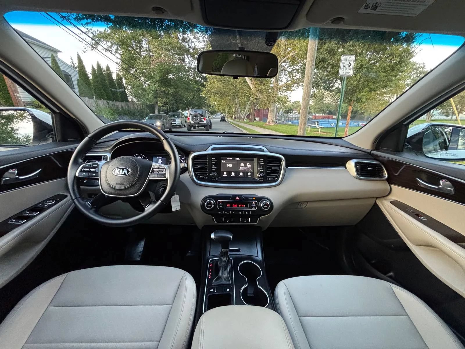 Used 2020 Kia Sorento LX w/ LX I4 Convenience Package FWD image 25