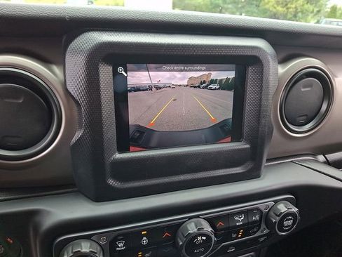 Used 2020 Jeep Gladiator Sport w/ Quick Order Package 24S AWD/4WD image 17