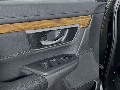 Used 2019 Honda CR-V EX image 17