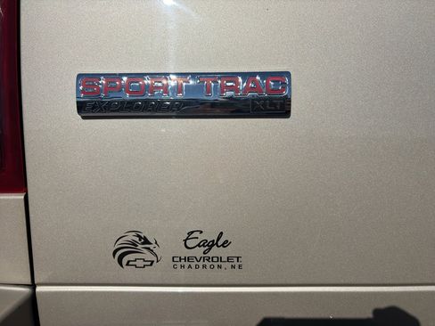 Used 2007 Ford Explorer Sport Trac XLT image 26