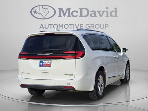 Used 2021 Chrysler Pacifica Limited w/ Premium & Safety Sphere Group AWD/4WD image 6