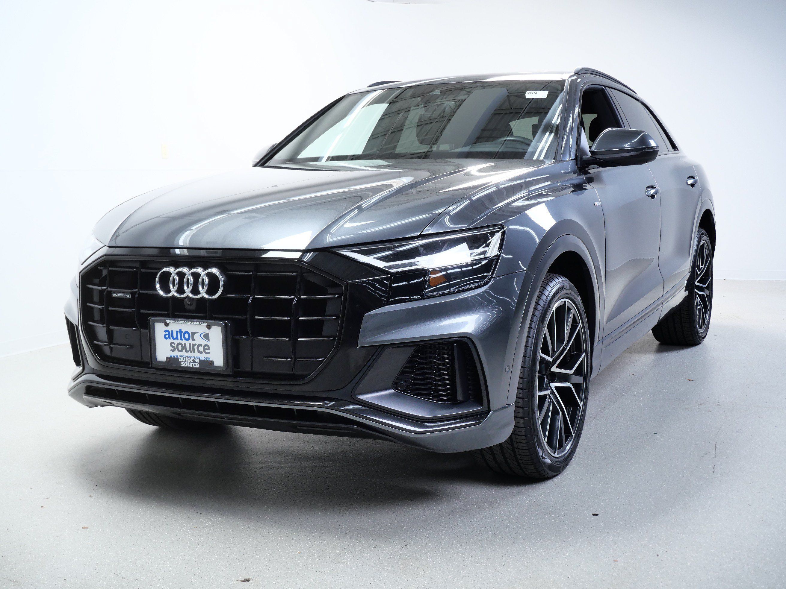 Used 2019 Audi Q8 Premium Plus w/ Premium Plus AWD/4WD image 12