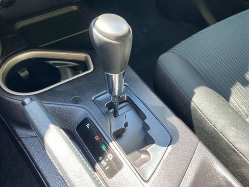 Used 2018 Toyota RAV4 LE w/ All Weather Liner Package AWD/4WD image 29