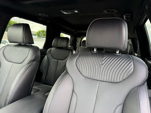 Used 2025 Hyundai Palisade Calligraphy AWD/4WD image 21