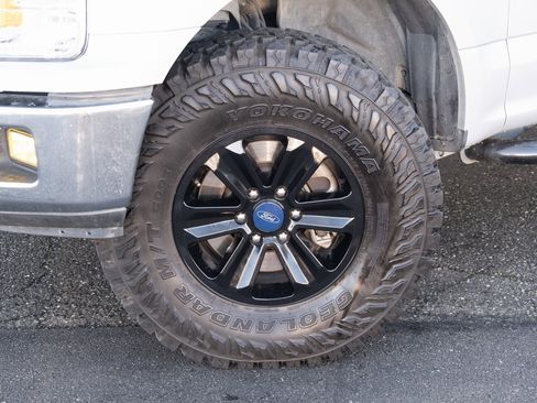 Used 2019 Ford F150 XLT image 19