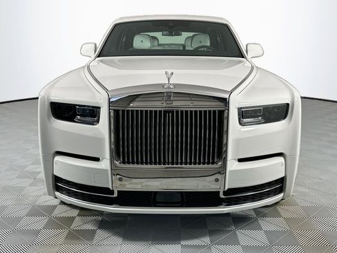 New 2026 Rolls-Royce Phantom Sedan image 5