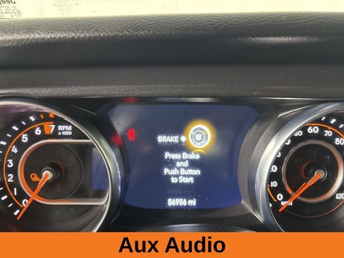 Used 2022 Jeep Gladiator Sport image 12