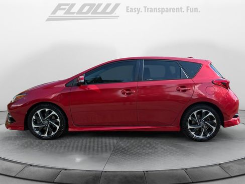 Used 2017 Toyota Corolla iM FWD image 5