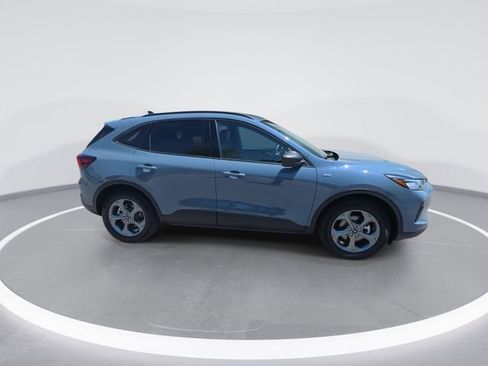 Used 2025 Ford Escape ST-Line w/ Equipment Group 301A FWD image 9