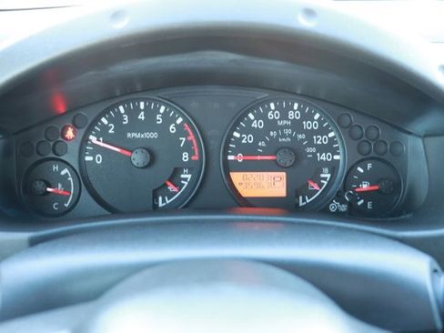 Used 2016 Nissan Frontier SV image 22