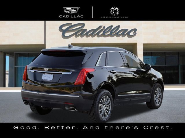Used 2018 Cadillac XT5 Luxury w/ Driver Awareness Package FWD image 3