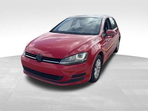 Used 2015 Volkswagen Golf 4-Door FWD image 1