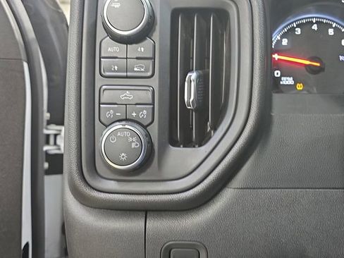 Used 2020 Chevrolet Silverado 1500 Custom w/ Custom Value Package image 24