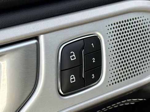 Used 2021 Ford Explorer ST w/ Equipment Group 401A AWD/4WD image 23