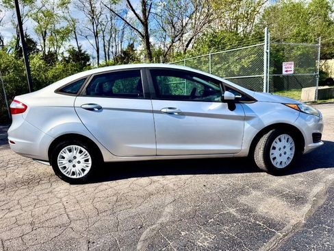 Used 2016 Ford Fiesta S FWD image 2