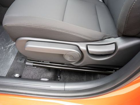 New 2026 Hyundai Kona SE AWD/4WD image 18