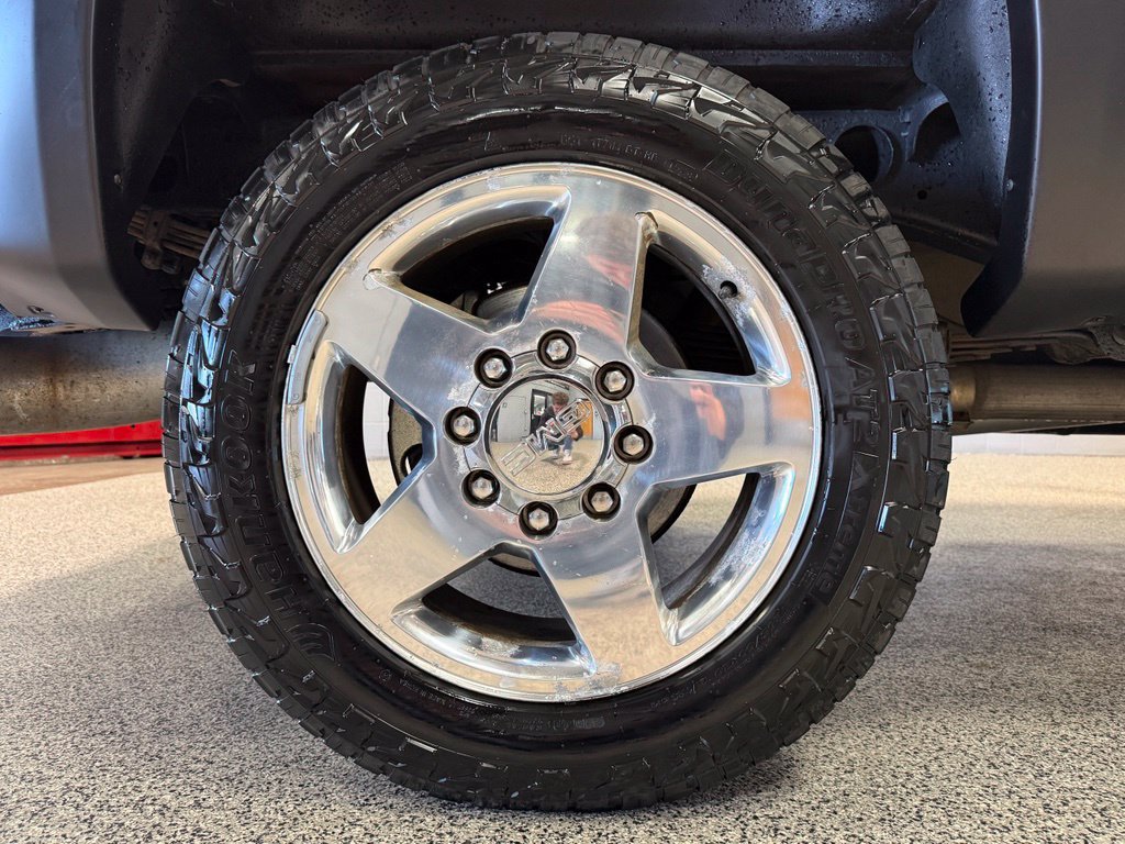 Used 2011 GMC Sierra 2500 SLT w/ SLT Convenience Package AWD/4WD image 8