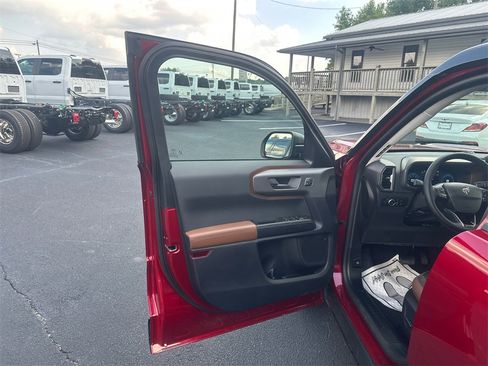 New 2025 Ford Bronco Sport Outer Banks w/ Outer Banks Tech Package+ image 16