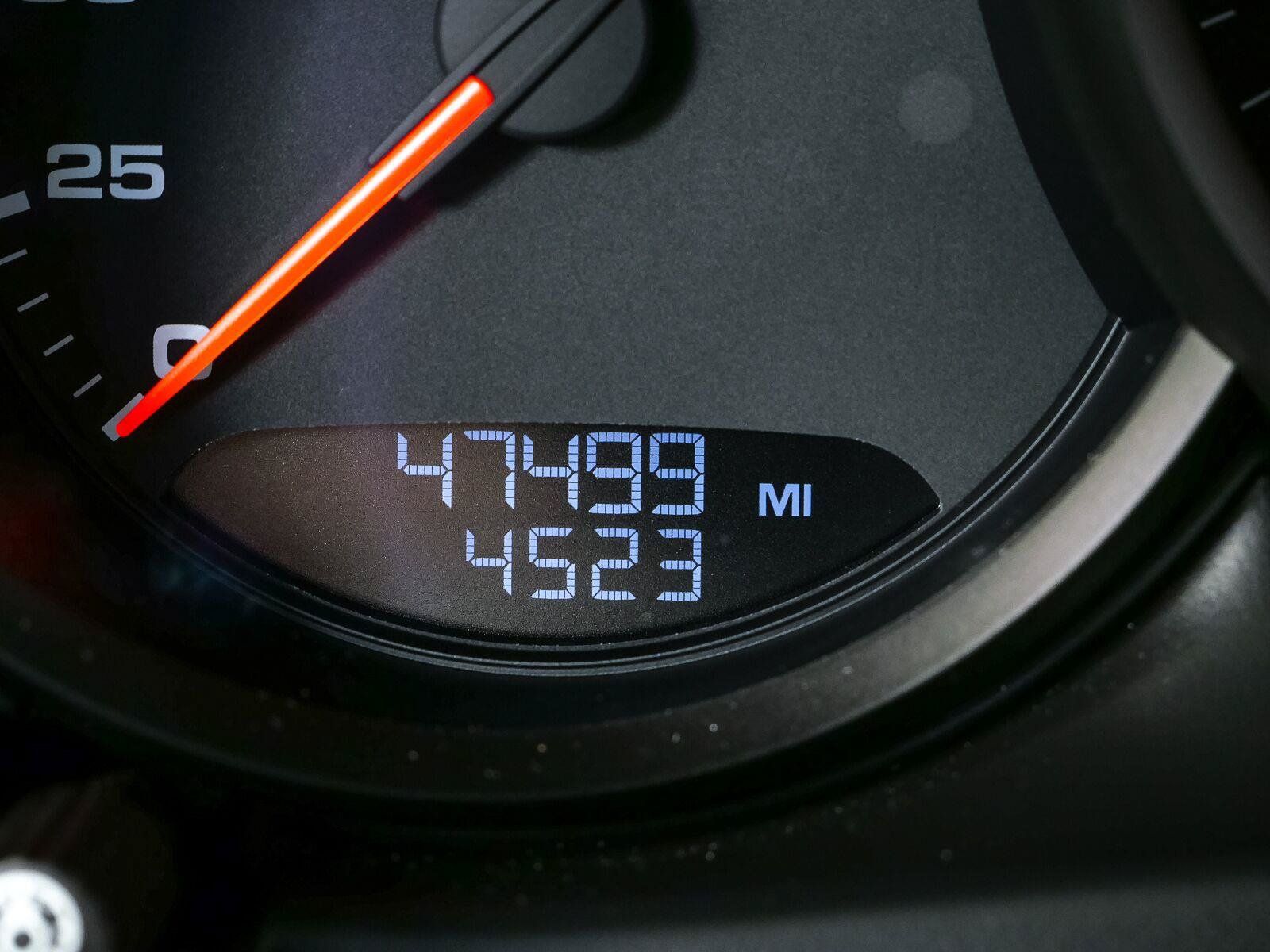Certified 2021 Porsche Macan AWD/4WD image 9