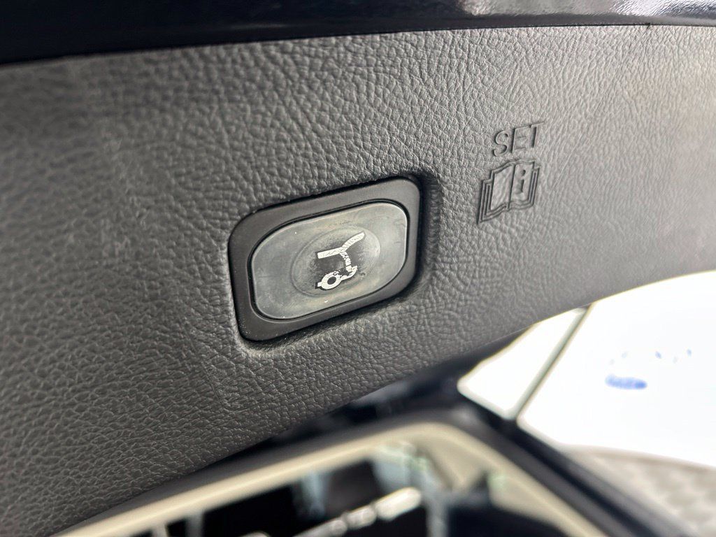 Used 2023 Ford Edge SEL w/ Convenience Package AWD/4WD image 28